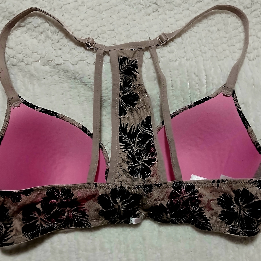 PINK Victoria's Secret Floral Lace Bra - Pink and Black